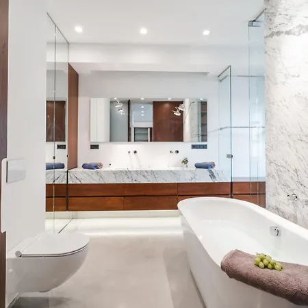 The Grand Krocinova Loft - Golden Bond Retreat Апартаменты *