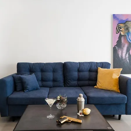 The Grand Krocinova Loft - Golden Bond Retreat 아파트 프라하